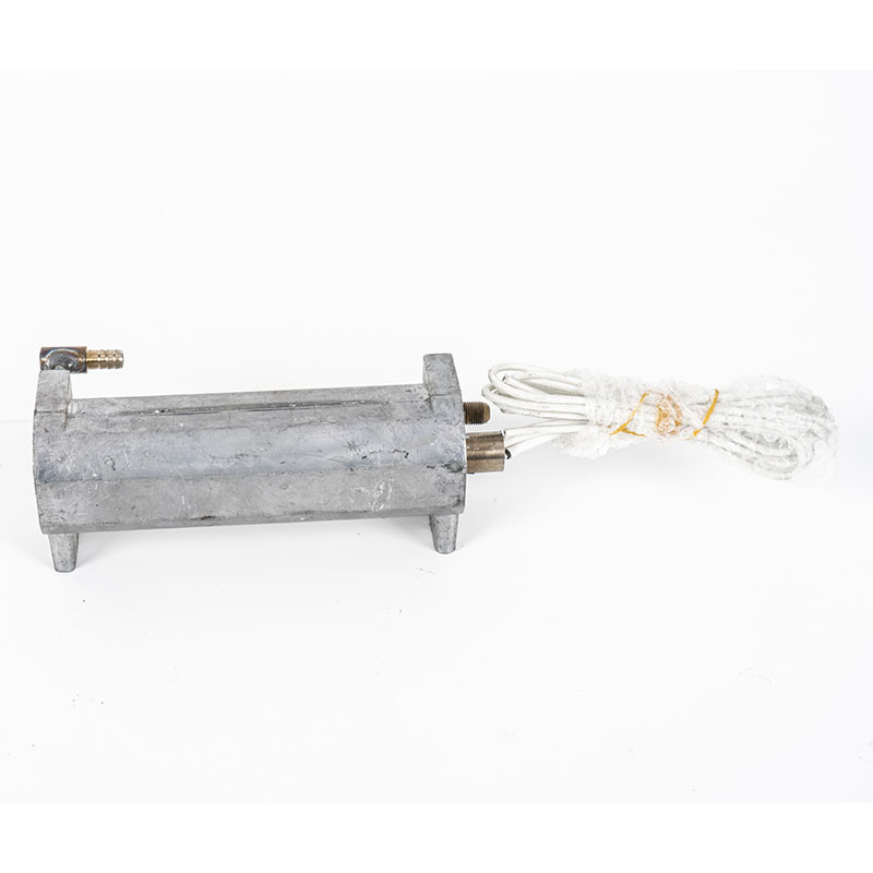 Generatore di vapore per autoclave dentale