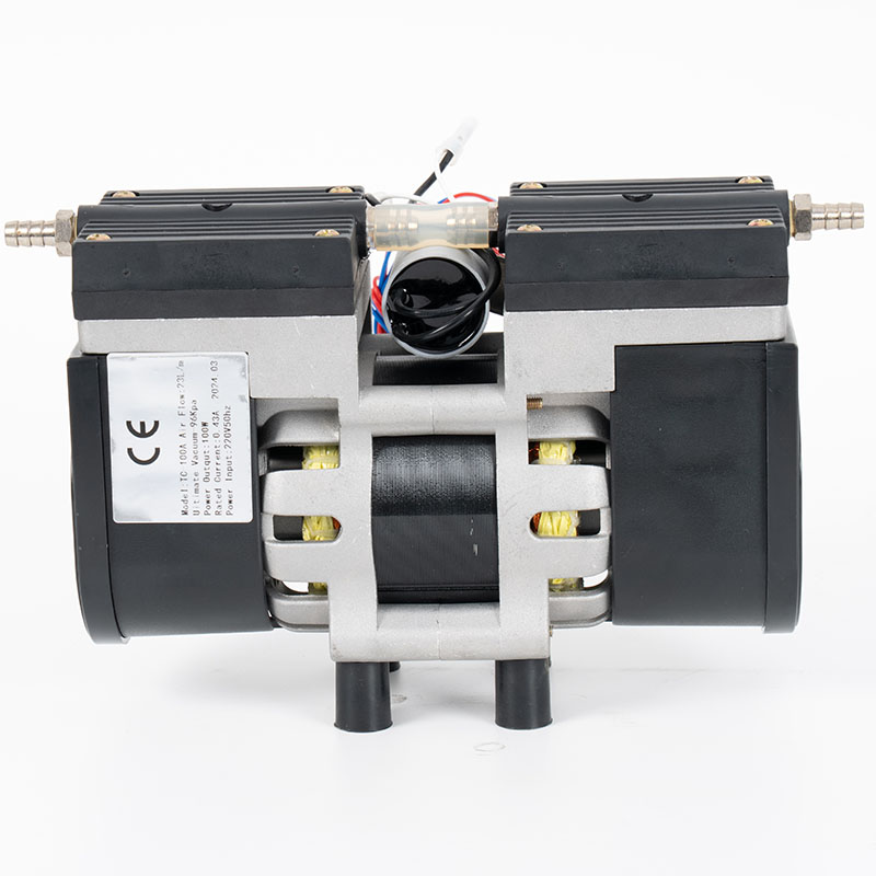 Pompa per vuoto per autoclave dentale